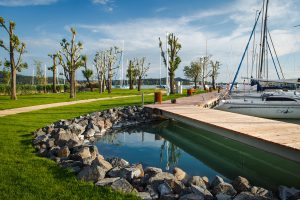 hajogyari-kikoto-balatonfured-hajozashu