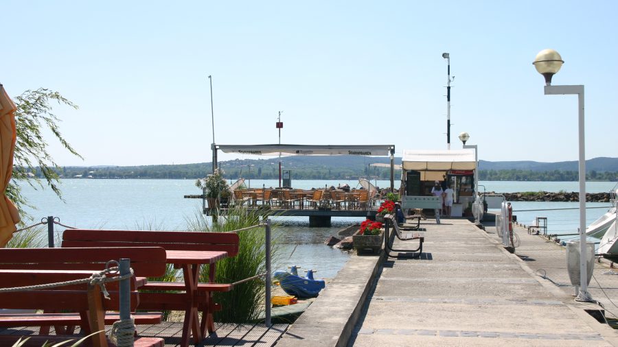 the-bar-tihany-kikoto-etterem-hajozashu