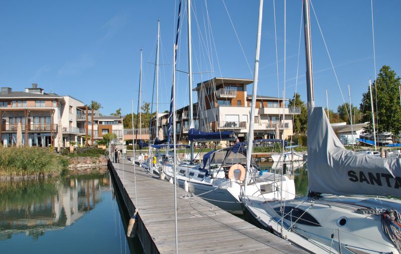 Silver Yacht Kikötő