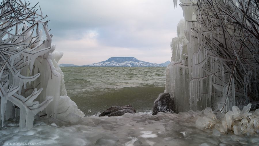Soha nem látott jeges fotók a Balatonról, elképesztő látvány