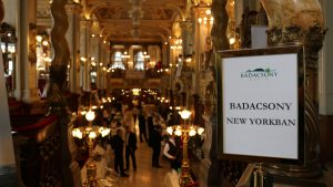 badacsony-new-york-borbemutato-boraszat-csodalatosbalaton.hu