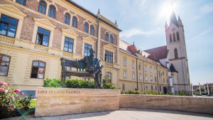 keszthely-festetics-gyorgy-szobor1-foter-csodalatosbalaton.hu