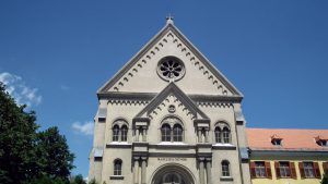 keszthely-karmelita-bazilika-kis-szent-terez- bazilika-rendhaz-csodalatosbalaton.hu