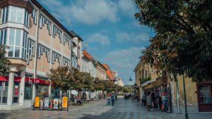 keszthely-setaloutca3-csodalatosbalaton.hu