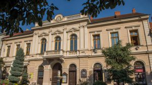 keszthely-varoshaza-setaloutca-muemlek-goldmark-muvelodesi-kozpont-csodalatosbalaton.hu