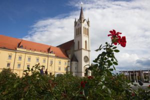 magyarok-nagyasszonya-templom-keszthely-foteri-templom-csodalatosbalaton2.hu