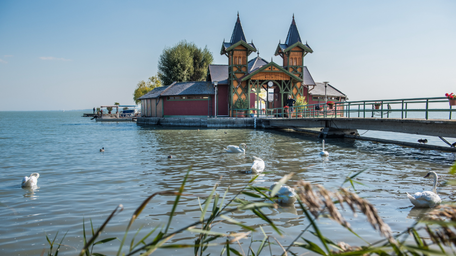 keszthely-szigetfurdo4-varosi-strand-csodalatosbalaton.hu