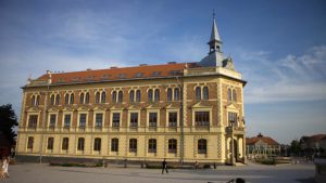 keszthely-vajda-janos-gimnazium1-foter-csodalatosbalaton.hu
