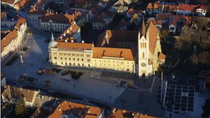 keszthely-vajda-janos-gimnazium3-foter-csodalatosbalaton.hu