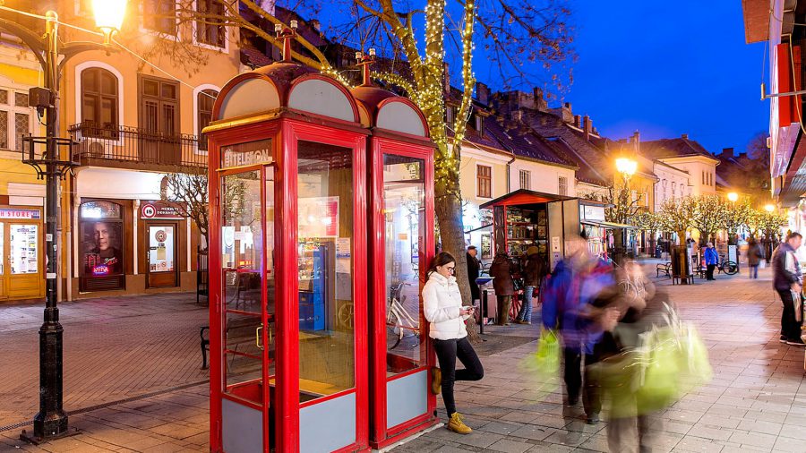 90 éve helyezték üzembe az első telefonfülkét Magyarországon