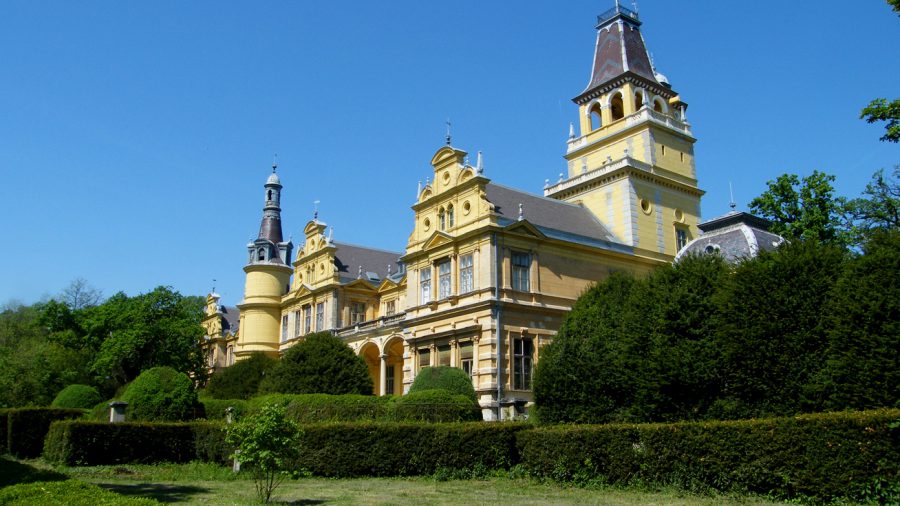 3 milliárd forintból újul mega Wenckheim-kastély