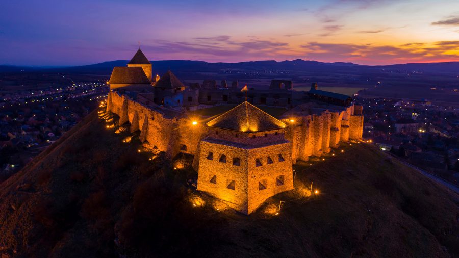 Drónfotókon a Sümegi vár, a Dunántúl koronája