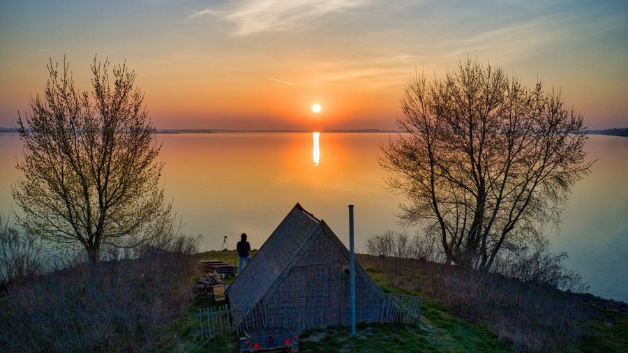 Önkéntes karantén a Tisza-tó lakatlan szigetén egy apró kunyhóban