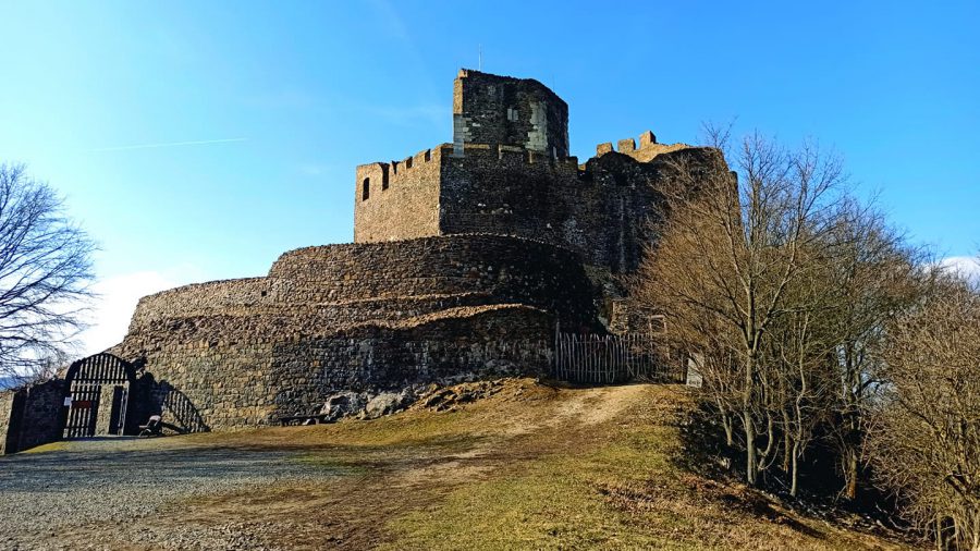 Hollókői vár