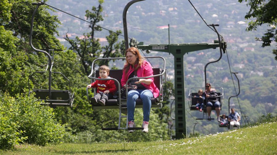 Hétvégén újra elindul Budapesten az idén 50 éves Zugligeti Libegő