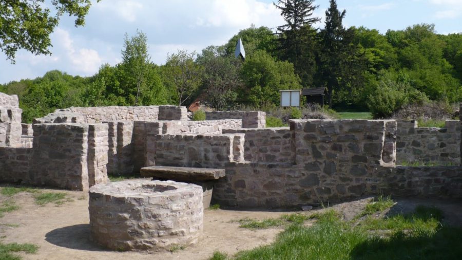 Jakab-hegyi pálos kolostorrom