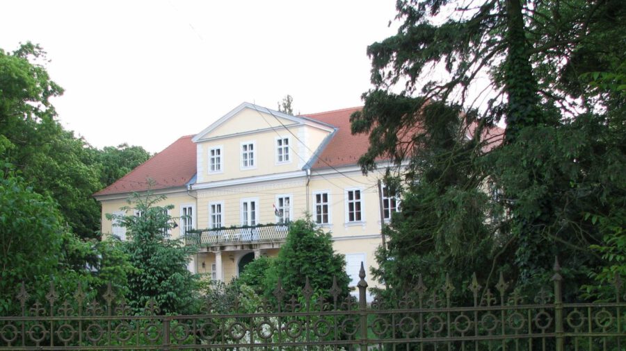 Cziráky-kastély  Dénesfa