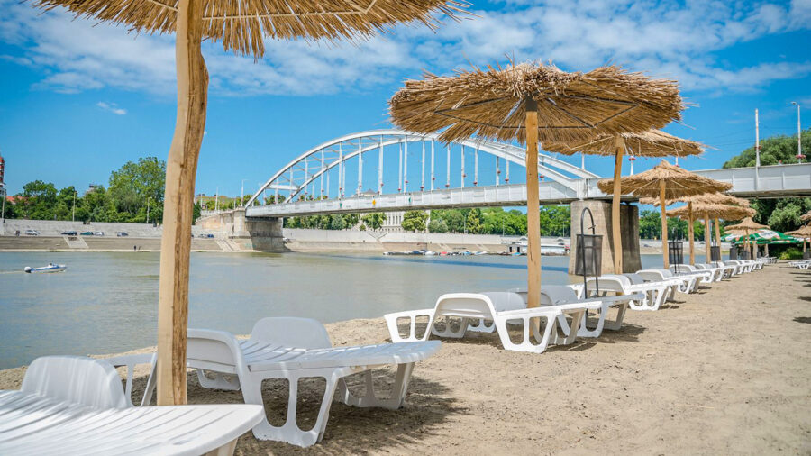 Lapos Beach: Szegeden tengerparti hangulatú szabadstrandot építettek