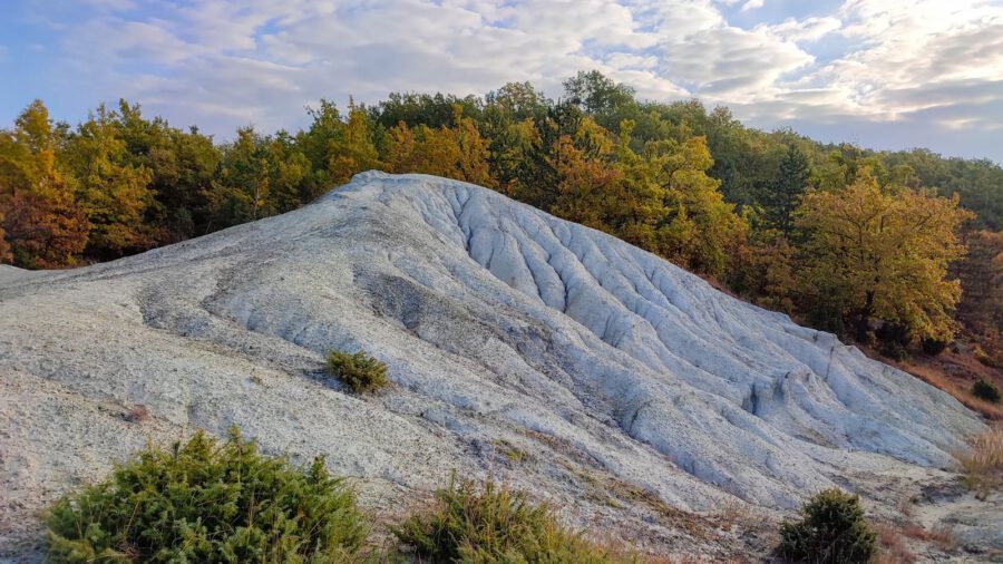 Fehérszék, a mátranováki riolittufa a Mátra északi oldalán