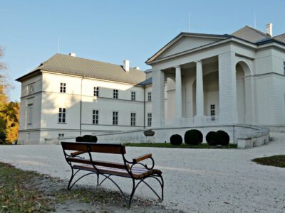 Hazánk egyik legszebb klasszicista kastélya