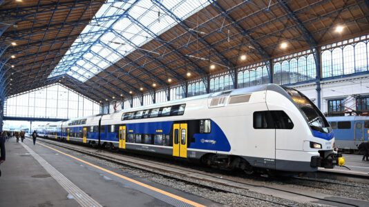 Emeletes vonat közlekedik november 2-tól Esztergom és Budapest között