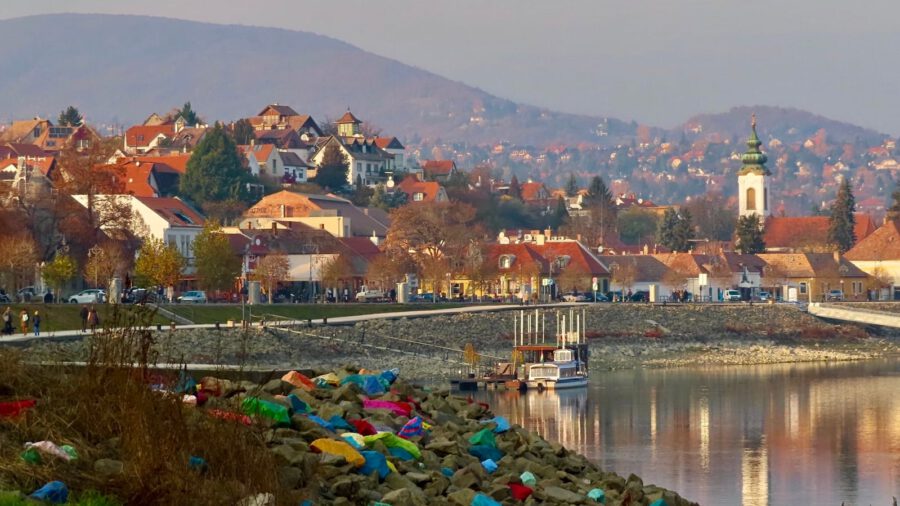 Szentendre, az ősszel is színes város a Dunakanyar kapujában