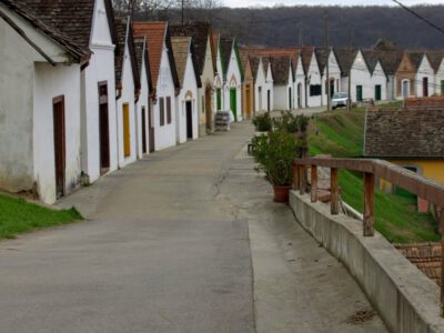 Villánykövesd képeslapra kívánkozó pincefaluja
