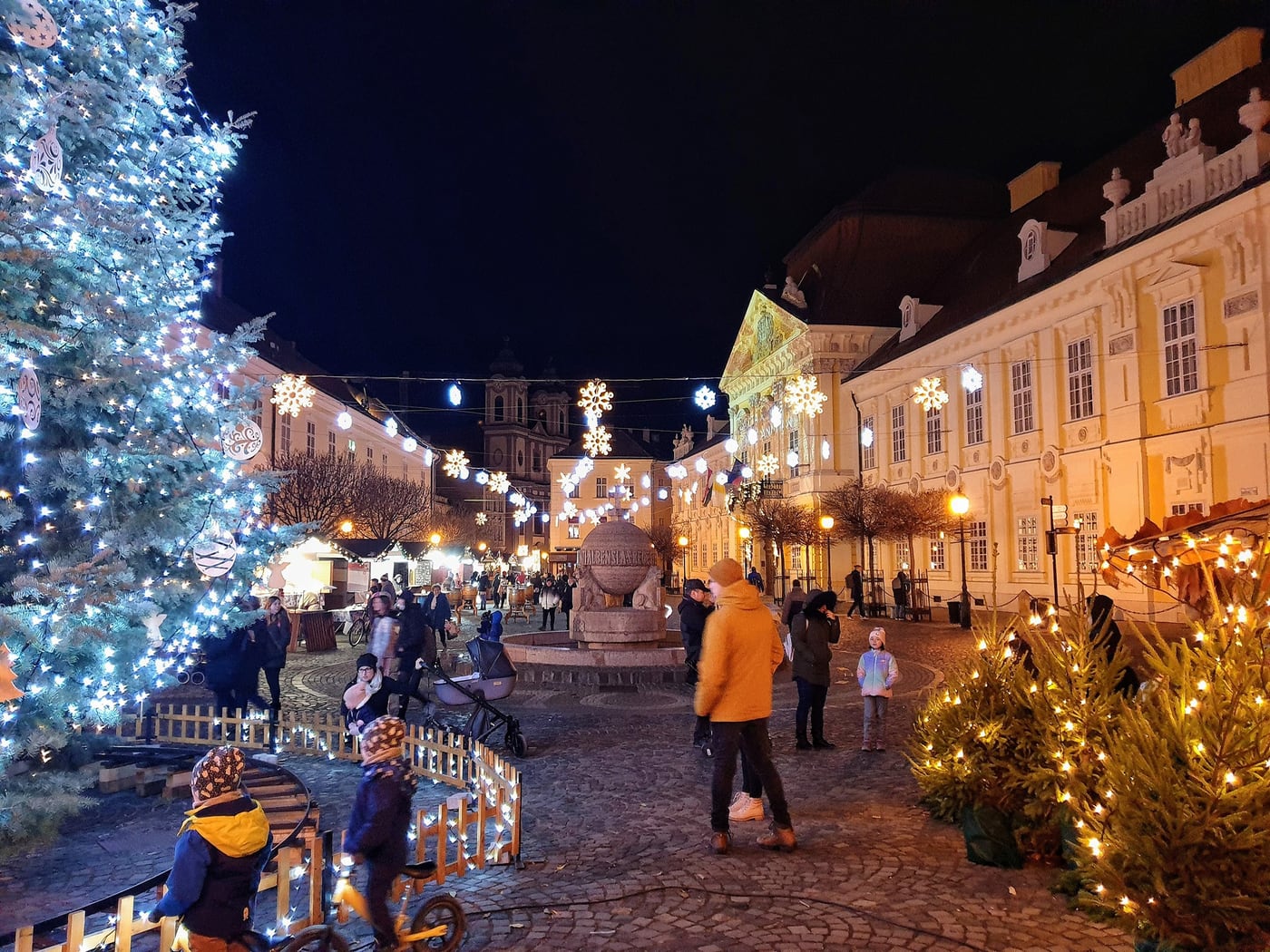 Székesfehérvári advent: ünnepi palástba öltözött a királyok városa