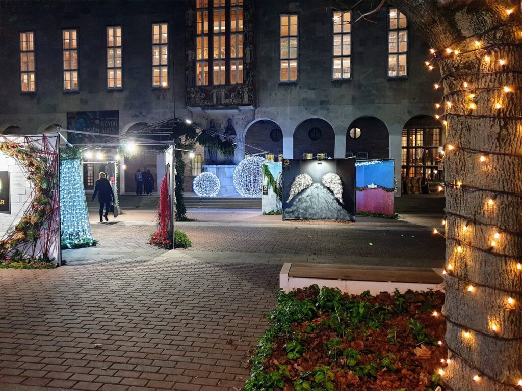 Székesfehérvári advent: ünnepi palástba öltözött a királyok városa