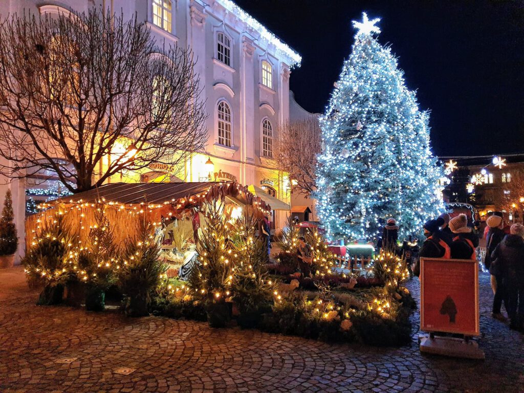 Székesfehérvári advent: ünnepi palástba öltözött a királyok városa