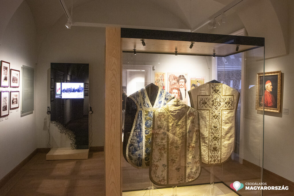Átadták és újra látogatható a felújított bajnai Sándor-Metternich kastély