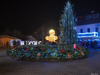 Adventi séta a karácsonyi forgatagban, Miskolc belvárosában