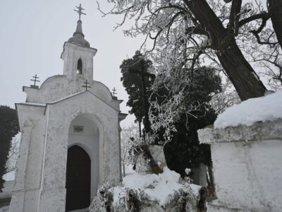 Az apátfalvai Lángó-kápolna, melyet legenda övez