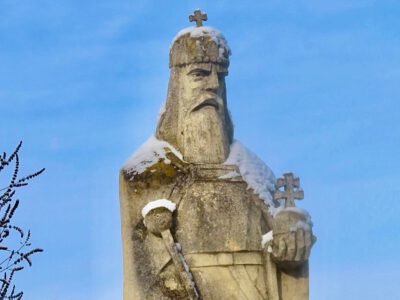 Havas fotókon a kecskeméti Mária-kápolna és a kálvária