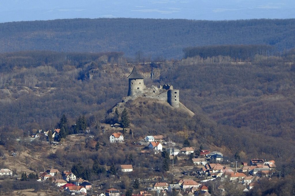 Salgó vára: a középkori erődítmény, ahonnan pompás kilátás nyílik