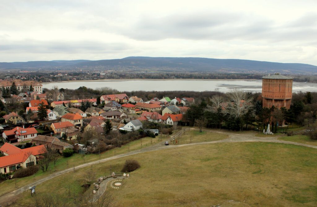 A tatai Fellner Jakab-kilátó, az ország két söréttornyának egyike
