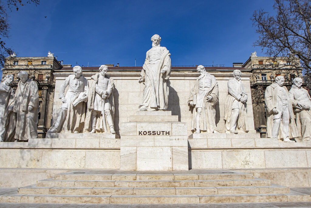 Kossuth emlékmű