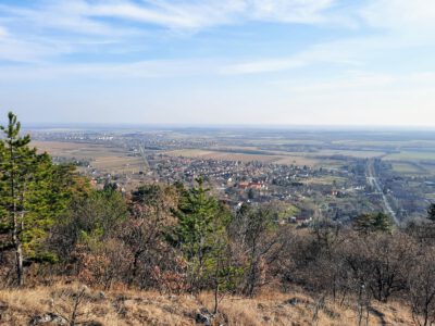 Csodabogyó tanösvény a máriagyűdi templomtól a Tenkes-hegy tetejére