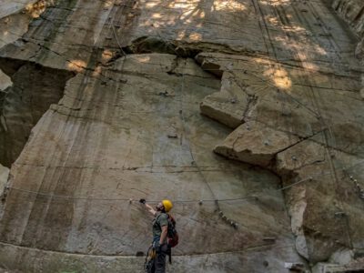 Demjéni via ferraták: vasalt utak a Bányabérc-kőbánya szikláin