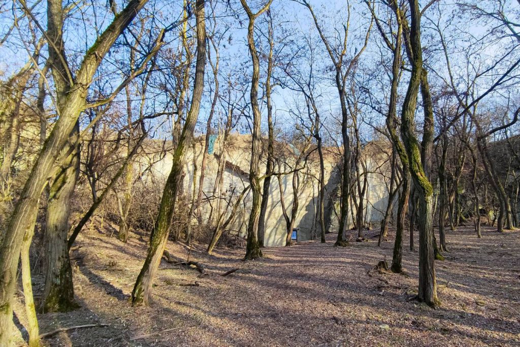 Demjéni via ferraták: vasalt utak a Bányabérc-kőbánya szikláin