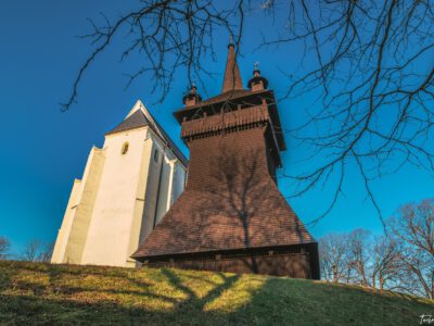 A híres nyírbátori fa harangtorony és monumentális harangja