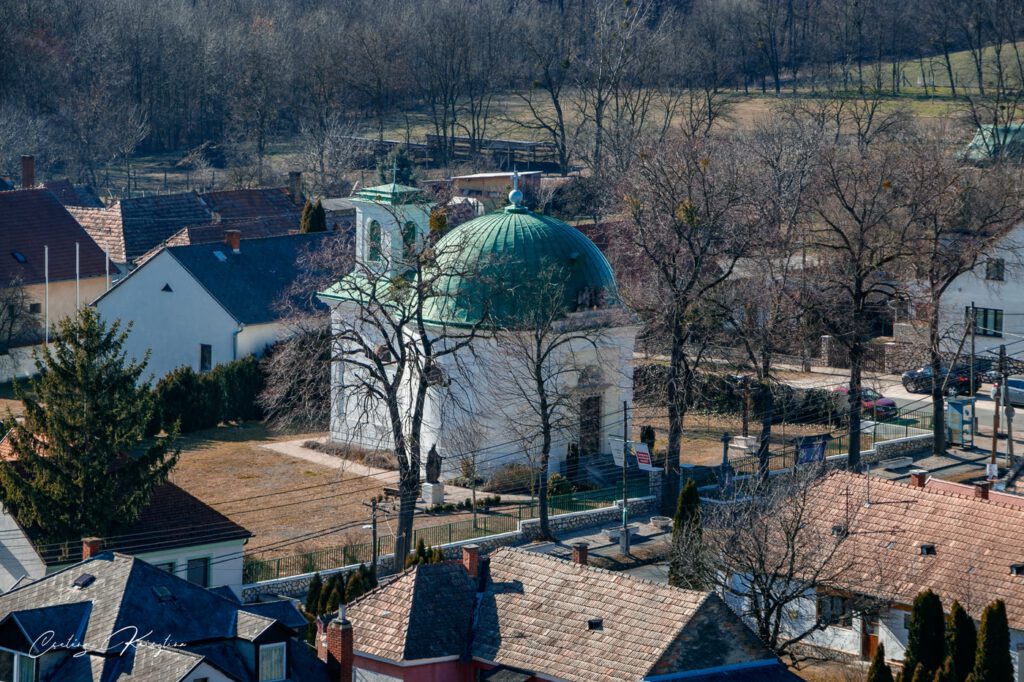 Szarvaskő vára, a Bakony völgyében megbúvó középkori erődítmény