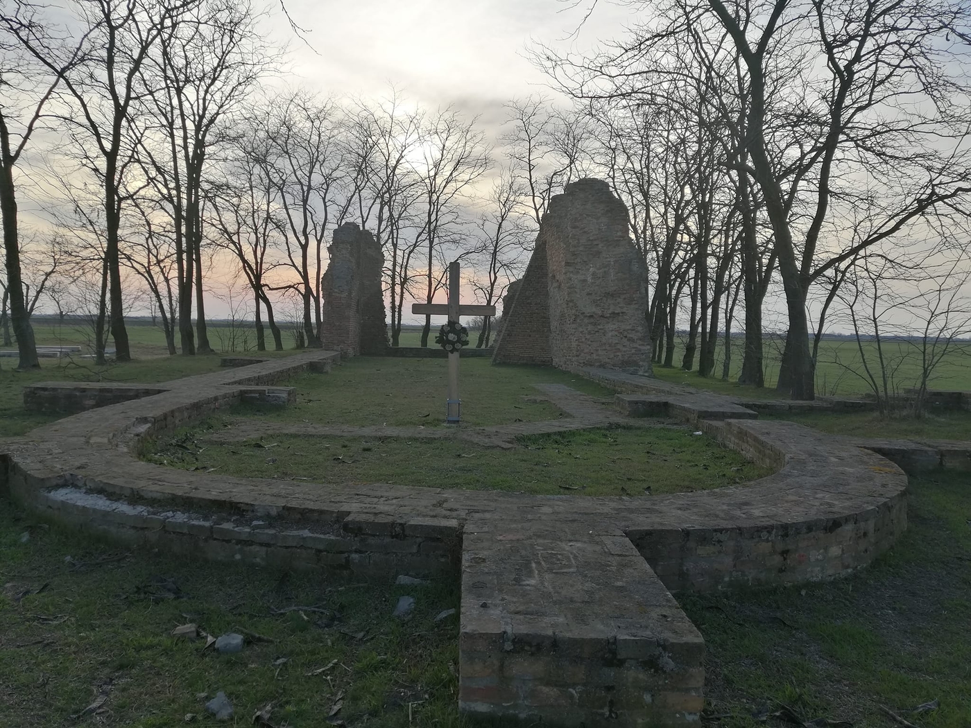 Csomorkányi templomrom, a több mint 420 éve eltűnt falu emléke