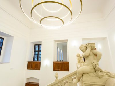 Látványos fotókon a felújítás alatt álló nagycenki Széchenyi-kastély