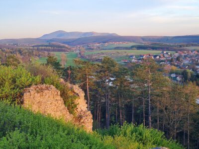 Nógrádi vár – hazánk egyik legrégebbi kővára a Börzsöny szívében