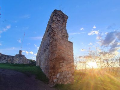 Nógrádi vár – hazánk egyik legrégebbi kővára a Börzsöny szívében