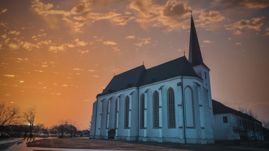 A kecses tornyú Minorita templom, Nyírbátor egyik legjelentősebb műemléke