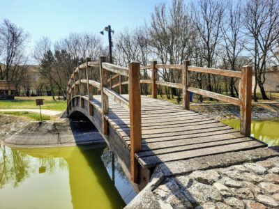 Soponyai-tó: a védett angolpark egyik ékessége