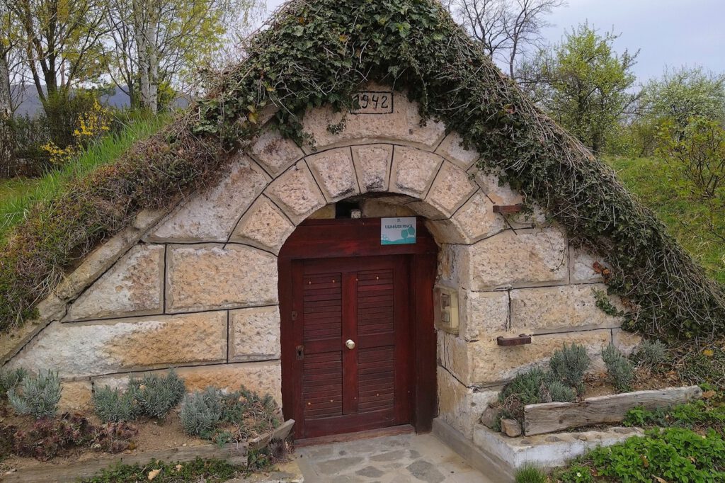 A Tokaji borvidék hercegkúti pincesorainak varázslatos világa