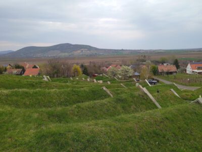 A Tokaji borvidék hercegkúti pincesorainak varázslatos világa